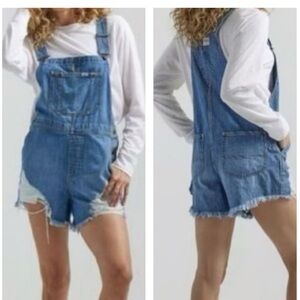 Lee Women’s Revamped Distressed Denim Jean Overalls Short Shortalls Size M